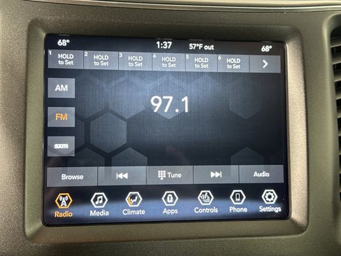 Used 2022 Jeep Cherokee Trailhawk image 18