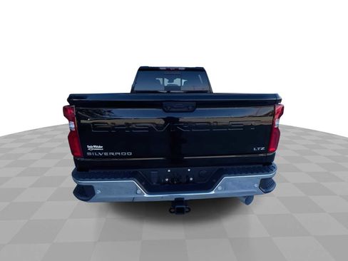 Used 2024 Chevrolet Silverado 2500 LTZ w/ LTZ Premium Package image 7