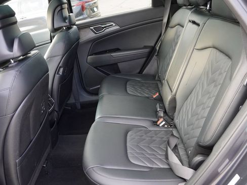 Certified 2024 Kia Sportage X-Pro AWD/4WD image 17