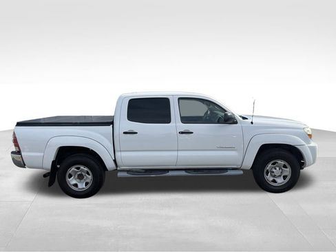 Used 2009 Toyota Tacoma PreRunner image 6