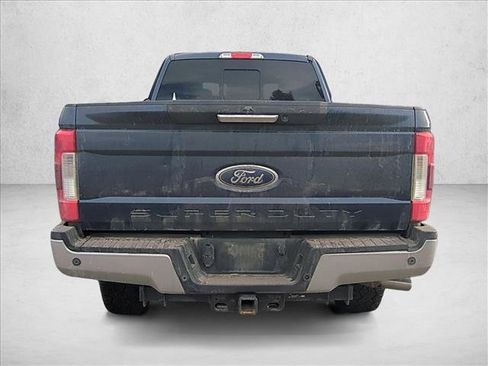 Used 2017 Ford F250 Lariat w/ Chrome Package image 6