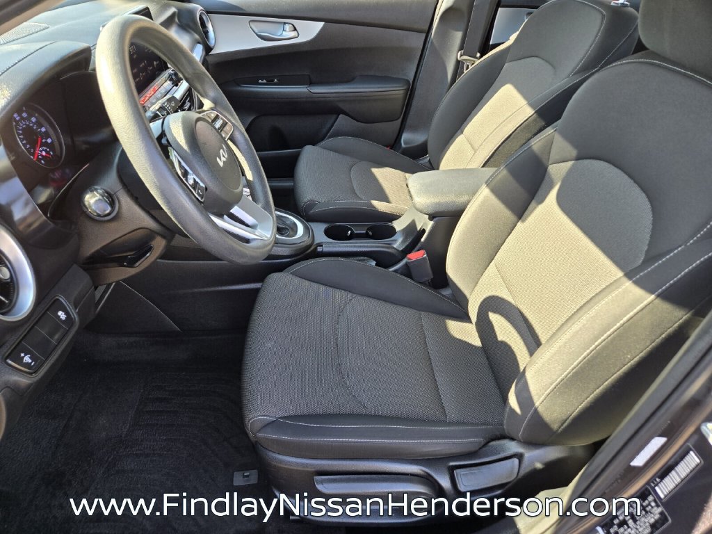 Used 2023 Kia Forte LXS FWD image 10