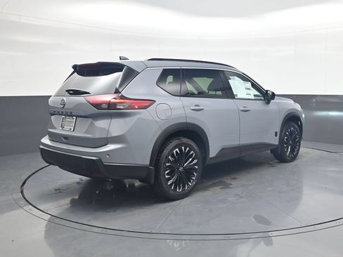 Used 2026 Nissan Rogue Dark Armor FWD image 10