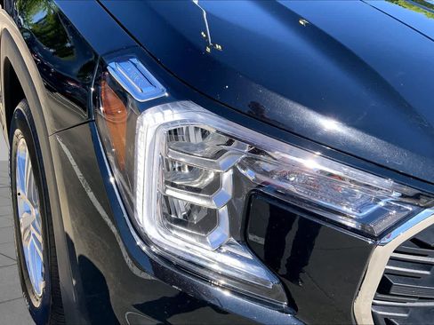 Used 2024 GMC Terrain SLE AWD/4WD image 26