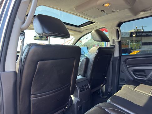 Used 2015 Nissan Titan PRO-4X w/ Pro-4x Luxury Package AWD/4WD image 13