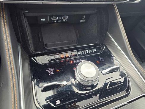 Used 2024 Jeep Grand Wagoneer L Series III w/ Quick Order Packagew 28T image 32