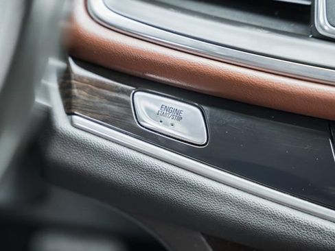 Used 2020 Buick Enclave Avenir w/ Avenir Technology Package AWD/4WD image 26
