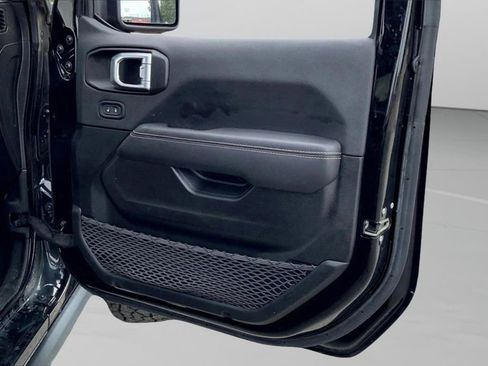 Used 2022 Jeep Gladiator Rubicon w/ Trailer Tow Package image 24