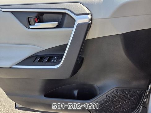 Used 2025 Toyota RAV4 XLE Premium FWD image 29