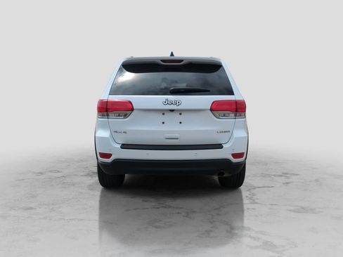 Used 2018 Jeep Grand Cherokee Laredo AWD/4WD image 7