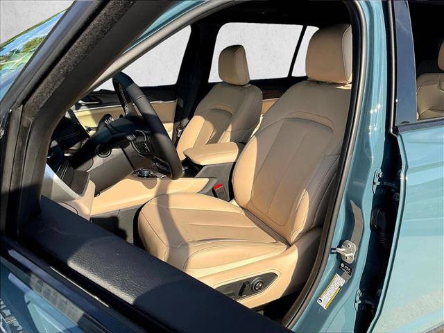 New 2026 Jeep Grand Cherokee L Limited w/ Limited Altitude Package RWD image 11