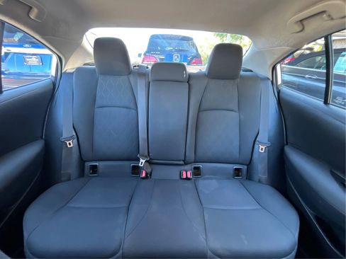 Used 2020 Toyota Corolla LE image 19