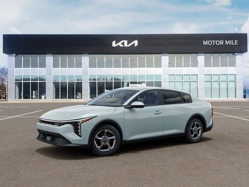 New 2026 Kia K4 FWD image 3