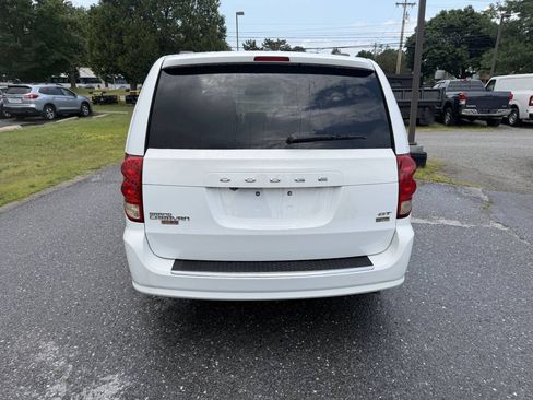 Used 2018 Dodge Grand Caravan GT FWD image 4