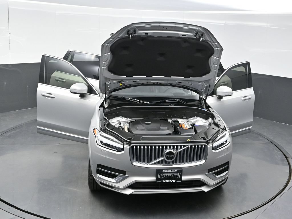 Used 2025 Volvo XC90 T8 Ultra w/ Protection Package Premier AWD/4WD image 39
