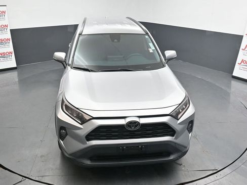 Used 2021 Toyota RAV4 XLE image 27