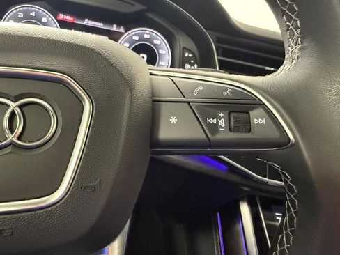 Used 2023 Audi Q8 Premium Plus image 22