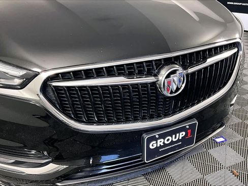 Used 2018 Buick Enclave Essence image 29