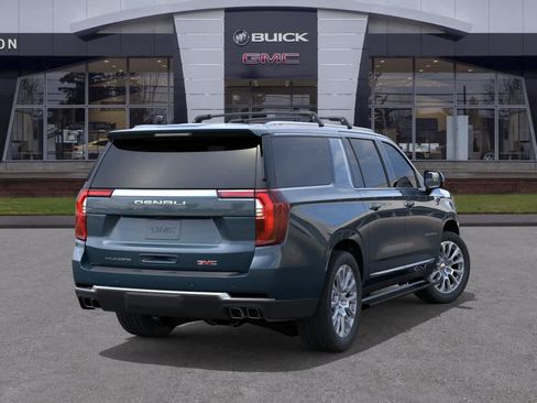 New 2026 GMC Yukon XL Denali w/ Denali Reserve Package AWD/4WD image 4