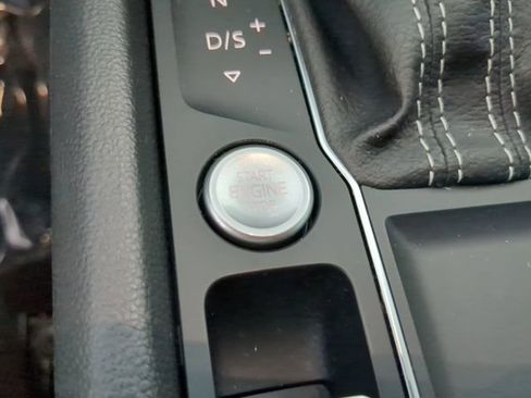 Certified 2022 Volkswagen Atlas SE w/ Panoramic Sunroof Package image 32