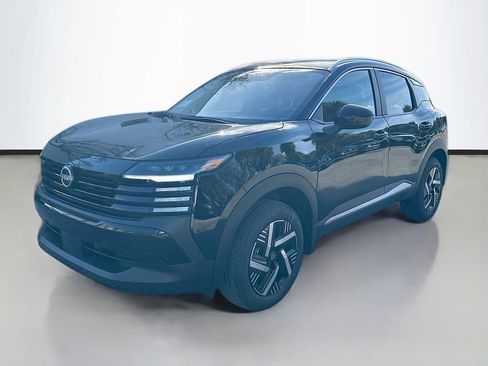 New 2026 Nissan Kicks SV image 4