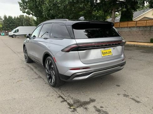 New 2026 Lincoln Nautilus Reserve AWD/4WD image 3