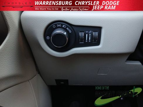 Used 2023 Chrysler Voyager LX FWD image 32