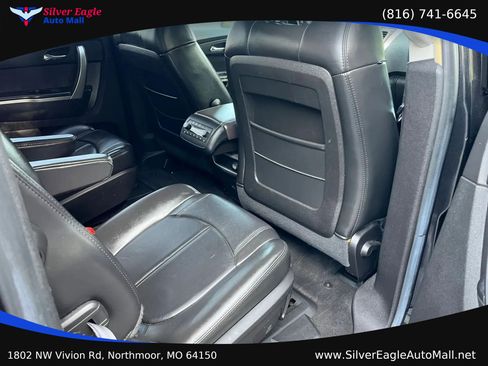 Used 2008 GMC Acadia SLT w/ Convenience Package FWD image 10
