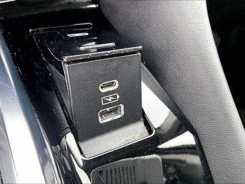 Used 2022 Acura MDX FWD w/ Technology Package image 32