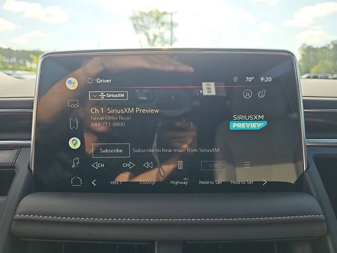 Used 2022 GMC Yukon XL SLE w/ Gmc Pro Safety Plus Package RWD image 26