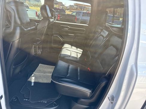 Used 2019 RAM 1500 Laramie AWD/4WD image 25