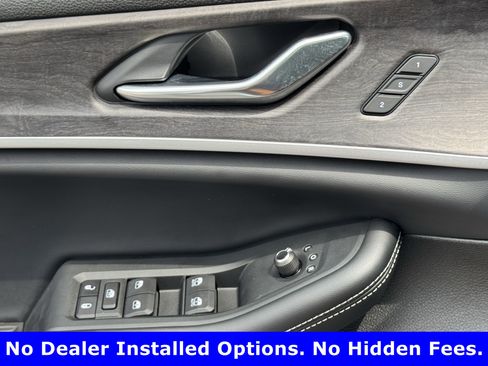 Used 2025 Jeep Grand Cherokee L Limited w/ Black Appearance Package RWD image 22