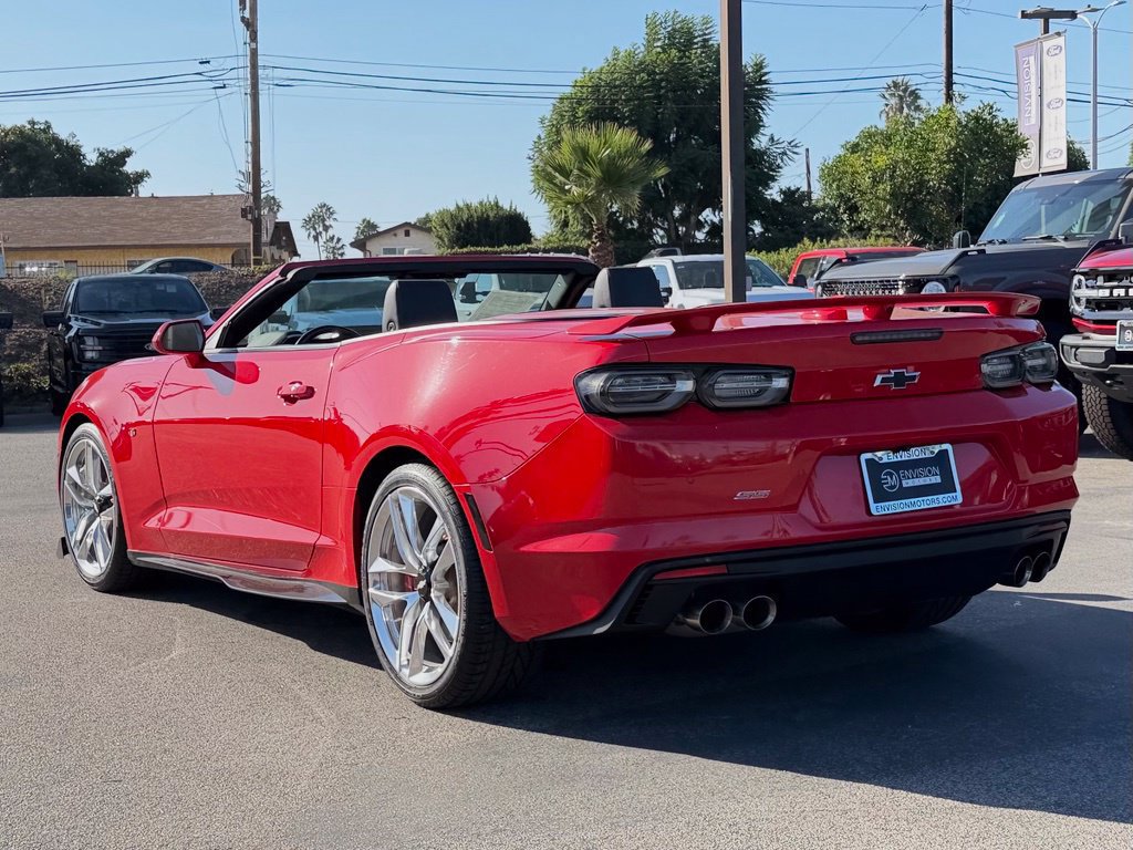 Used 2021 Chevrolet Camaro SS RWD image 11