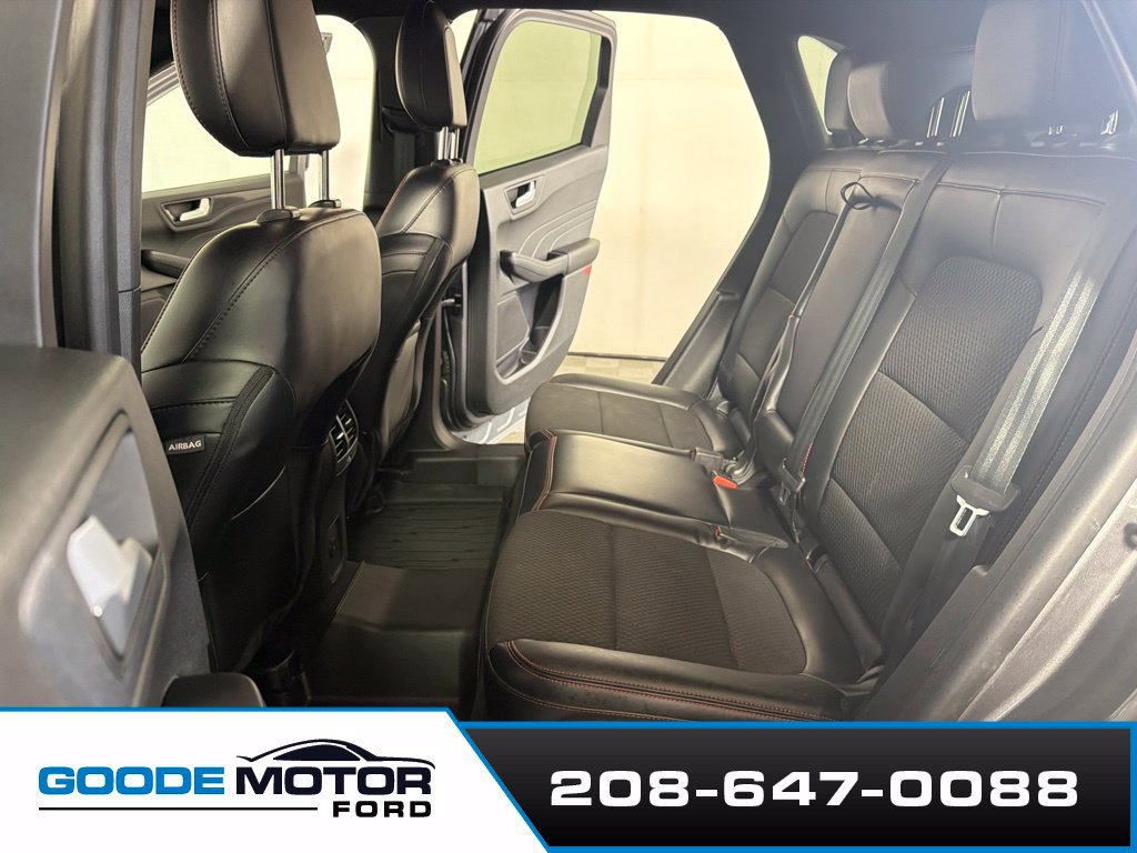 Used 2023 Ford Escape ST-Line w/ Tech Pack #1 AWD/4WD image 17