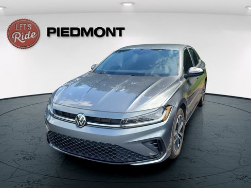 Used 2025 Volkswagen Jetta Sport FWD image 1