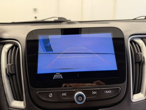 Used 2020 Chevrolet Malibu LS image 22