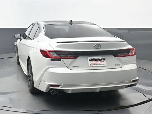Used 2025 Toyota Camry XSE FWD image 19