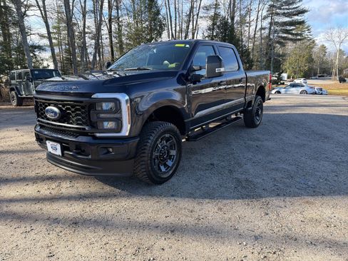 Used 2024 Ford F350 Lariat w/ Sport Appearance Package image 3