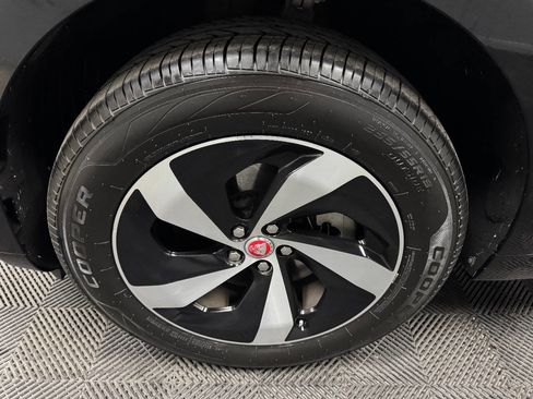 Used 2021 Jaguar F-PACE S image 21