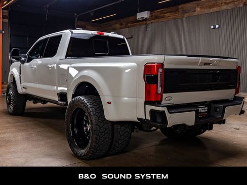 Used 2025 Ford F450 Platinum AWD/4WD image 6