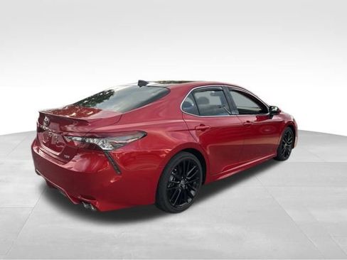 Used 2021 Toyota Camry XSE image 7