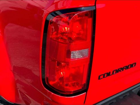 Used 2020 Chevrolet Colorado ZR2 AWD/4WD image 25
