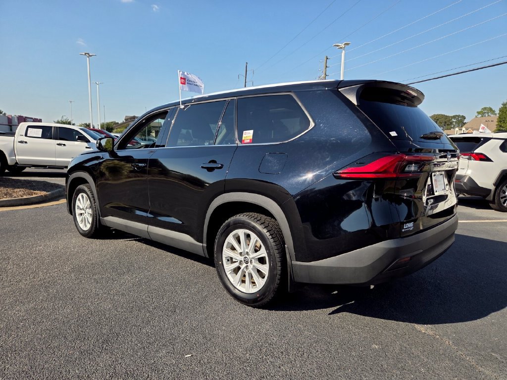Certified 2024 Toyota Grand Highlander FWD image 9
