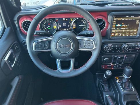 Used 2023 Jeep Wrangler Unlimited Rubicon 4xe image 11