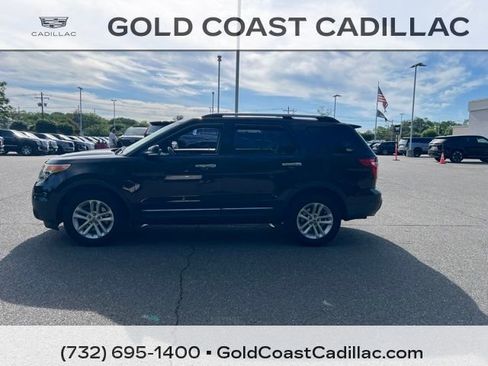 Used 2013 Ford Explorer XLT AWD/4WD image 2