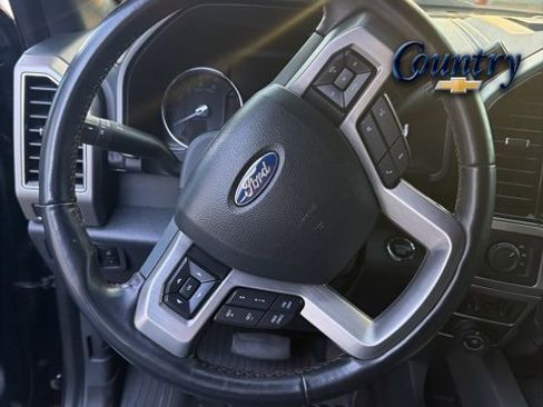 Used 2022 Ford F450 Platinum image 17