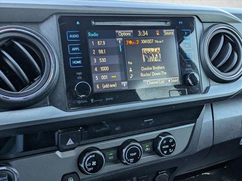 Used 2018 Toyota Tacoma TRD Sport w/ Technology Package RWD image 14
