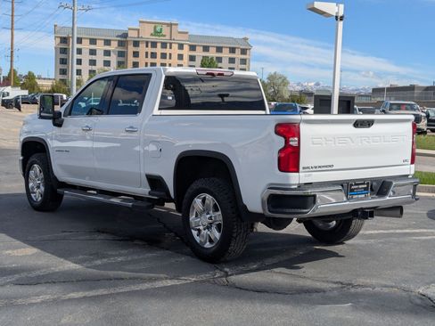 Used 2020 Chevrolet Silverado 3500 LTZ AWD/4WD image 3