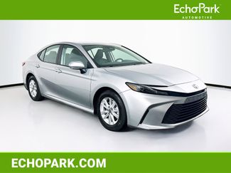 Used 2025 Toyota Camry LE video 1