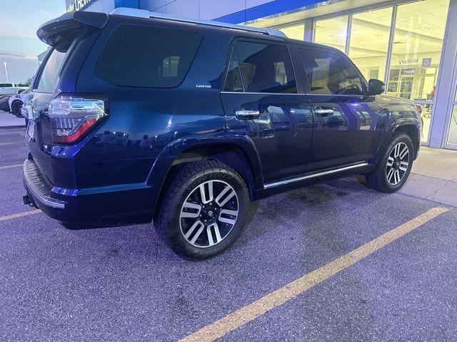Used 2021 Toyota 4Runner Limited AWD/4WD image 4